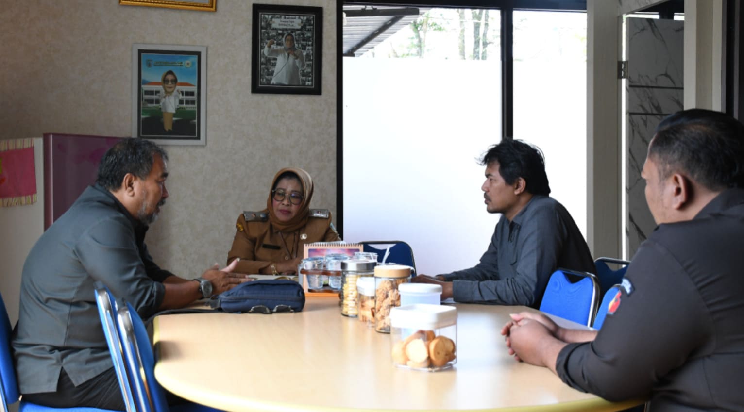 audiensi dengan dinas pendidikan