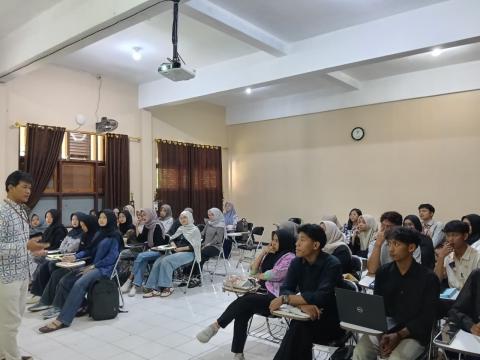 bawaslu mengajar
