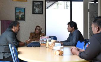 audiensi dengan dinas pendidikan