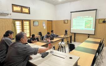 peluncuran buku saku