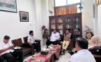 Konsolidasi dengan kpu